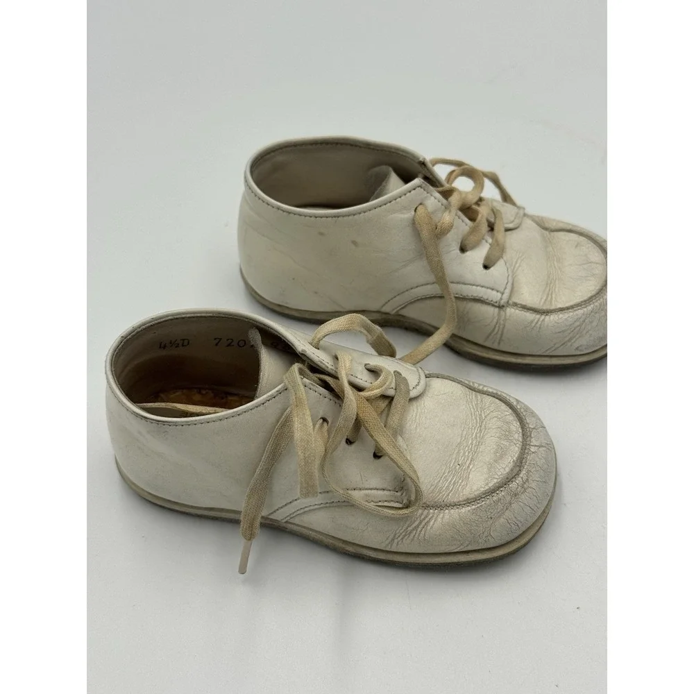 Vintage Flexible Moccasin White Baby Shoes